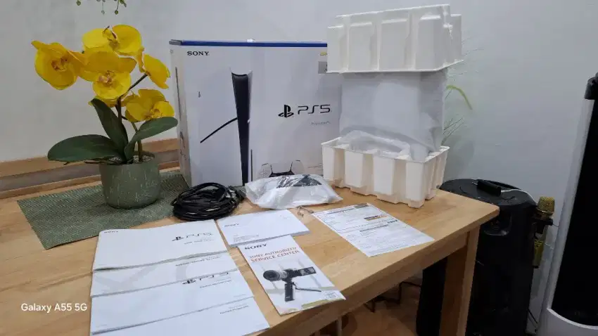 PS5 / PS 5 / Playstation 5 Slim Disc CFI-2018 Garansi Resmi Sony ON