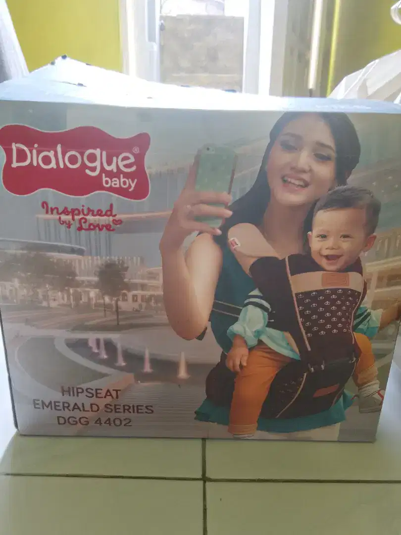 Gendongan bayi dialogue