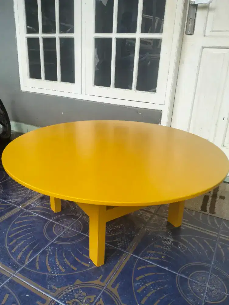 Meja bulat ukuran diameter 80cm tinggi 35cm
