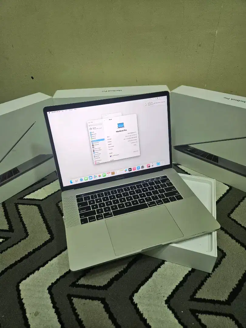 Macbook Pro 15 iBox Core i7 16/256