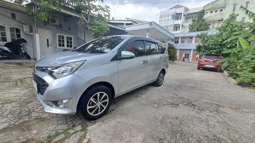 Daihatsu sigra R deluxe manual th 2018 barkode ready bergaransi dp 7jt