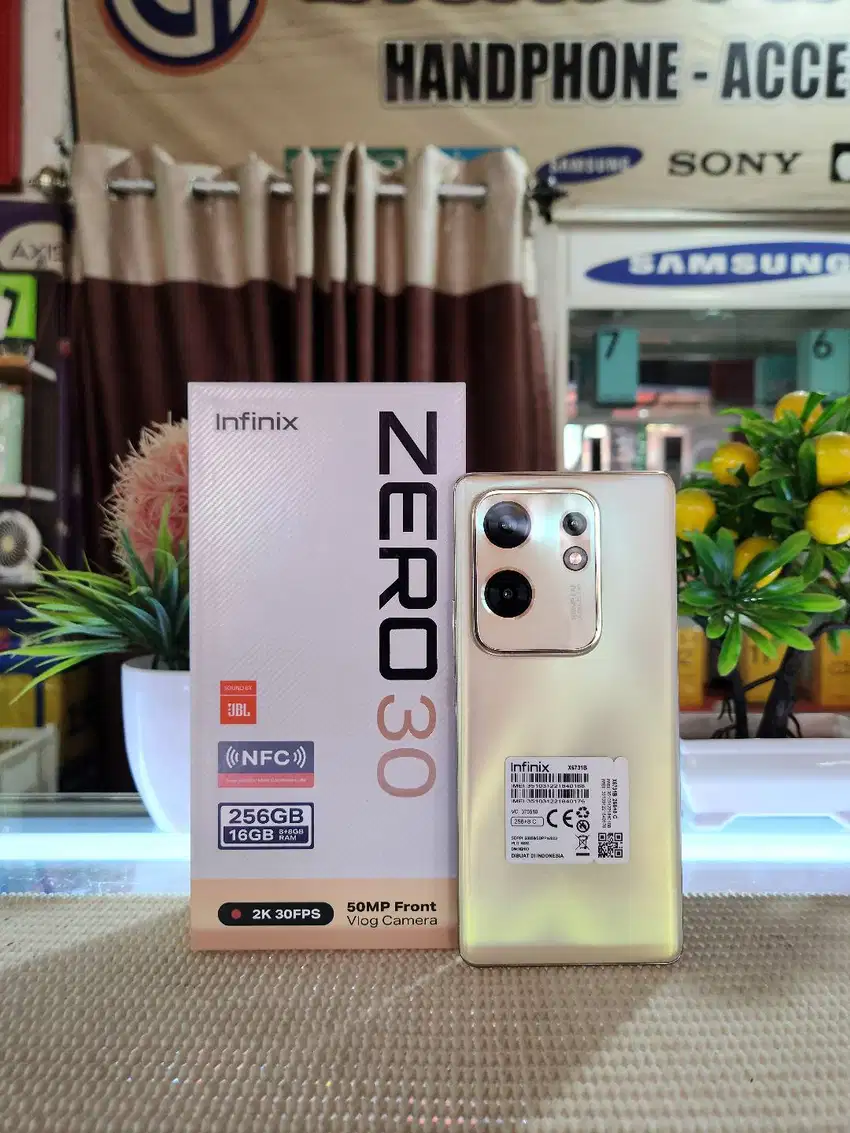 Infinix Zero 30 Ram 8+8Gb/256Gb Fullset Original Mulus 99% Bergaransi