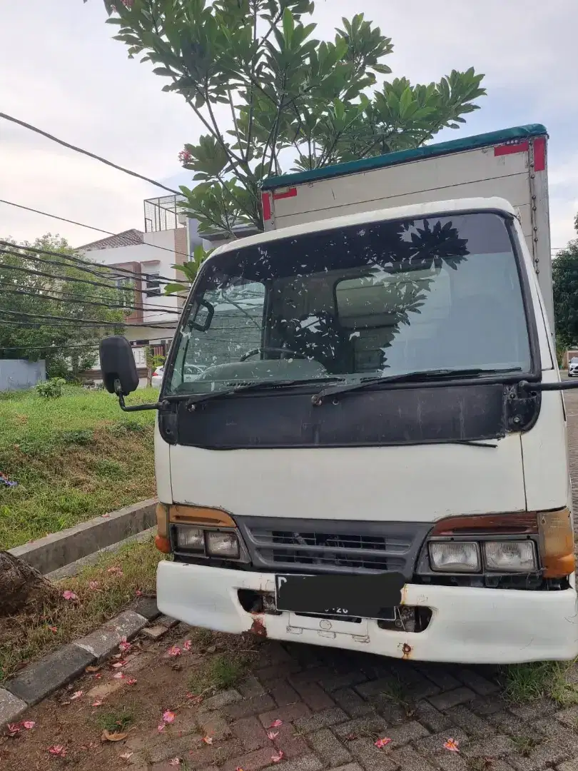 DIJUAL ISUZU 2007 NHR 55 E2 ENGKEL MASIH GRESS