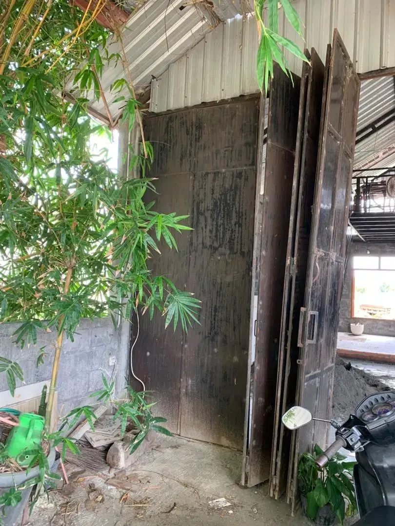 Pintu lipat besi 8 meter