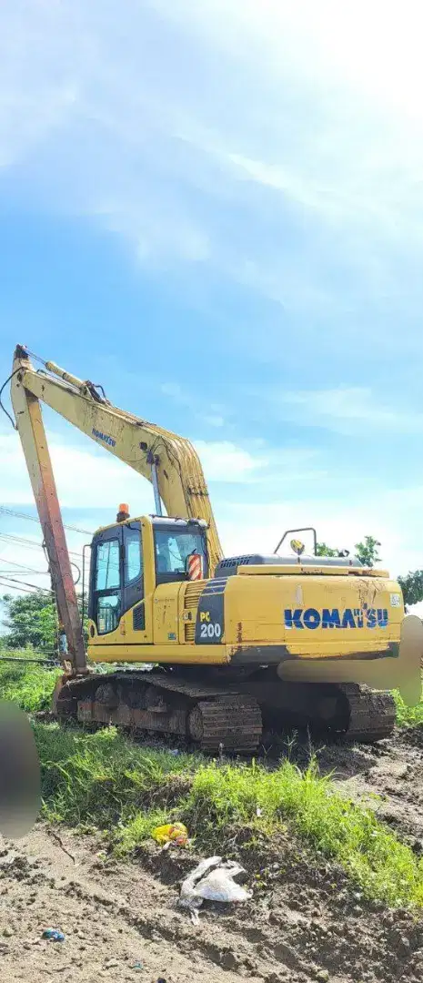 Long Arm PC200 2017
Excavator KOMATSU 
Jual & Rental di Samarinda