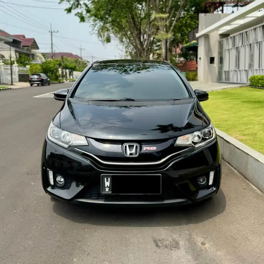 Honda jazz RS metic 2015