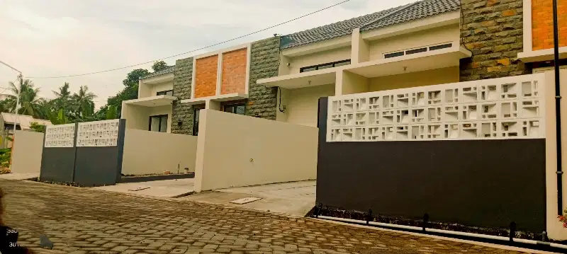 Dijual rumah baru Bangetayu wetan semarang timur