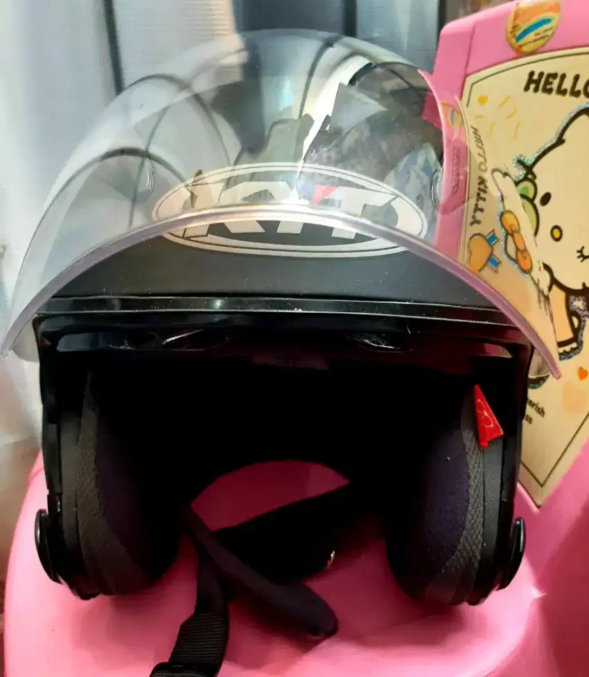 Helm Mulus Siap Pakai Merk KYT