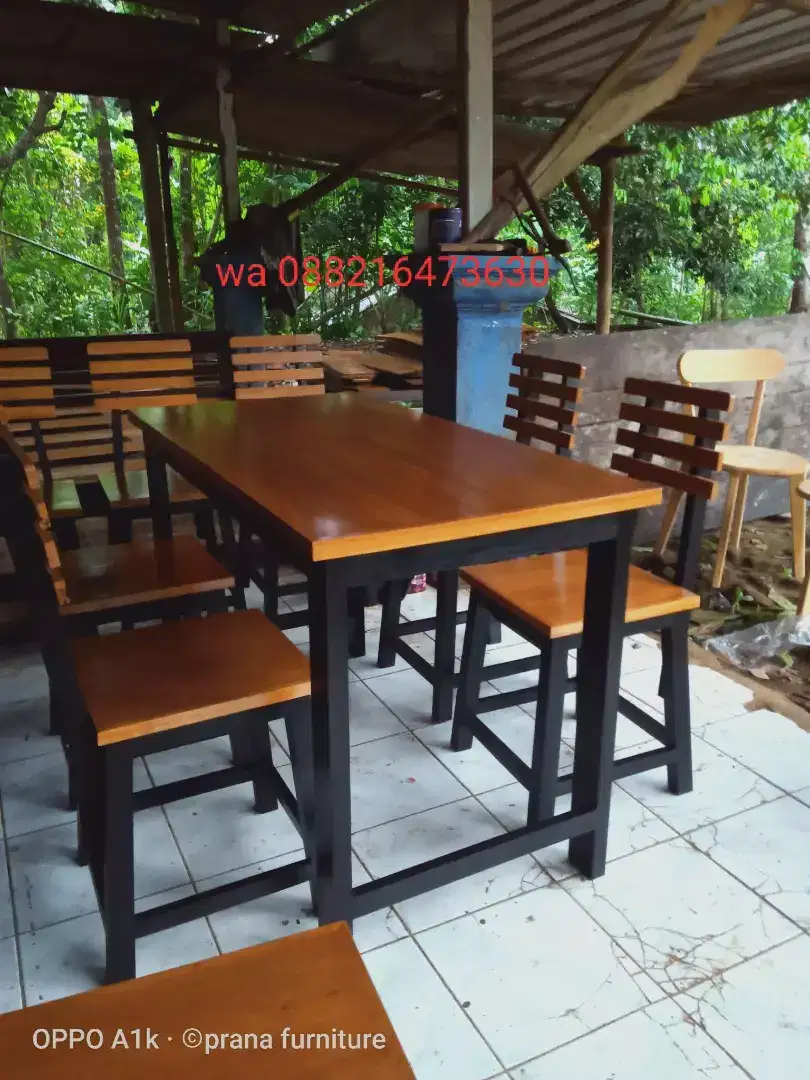 Meja kursi cafe makan