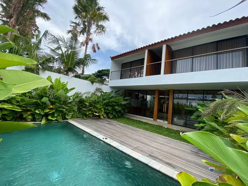 Tropical Modern Villa 3BR For Lease, Berawa Canggu