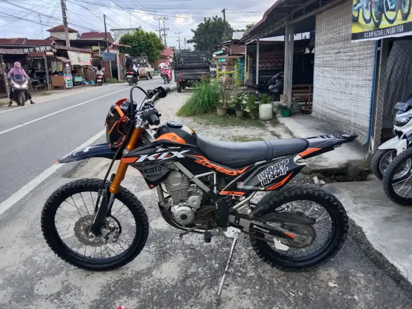 Barang kita Redy ya ,untuk Klx bisa nego2  tipis