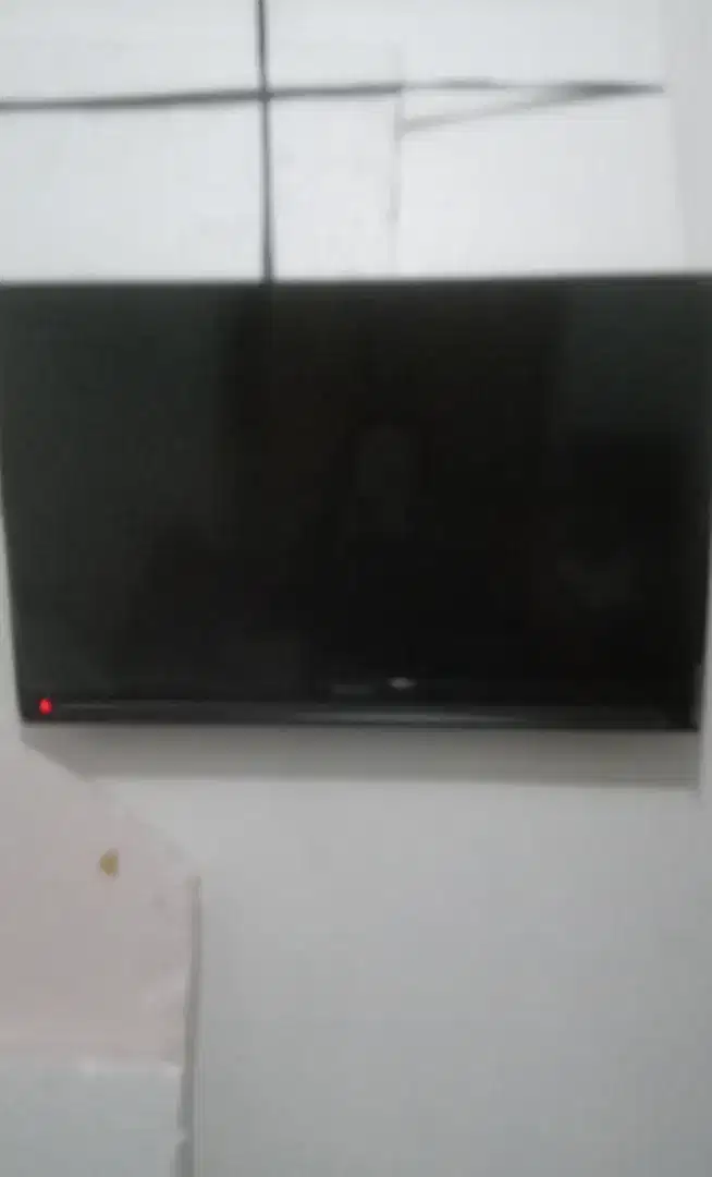 Tv sharp 32 inchi