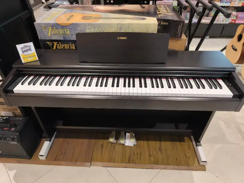 Piano Yamaha Arius YDP 105 R | Gratis Hingga 2 Bulan Cicilan*