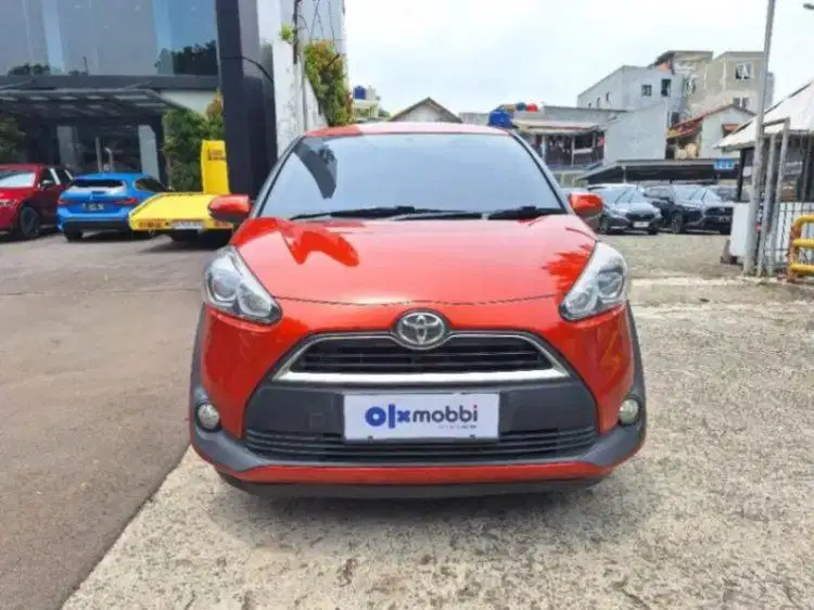 [OLX Mobbi] Toyota Sienta Orange 1.5 V Bensin-MT 2016 BKU