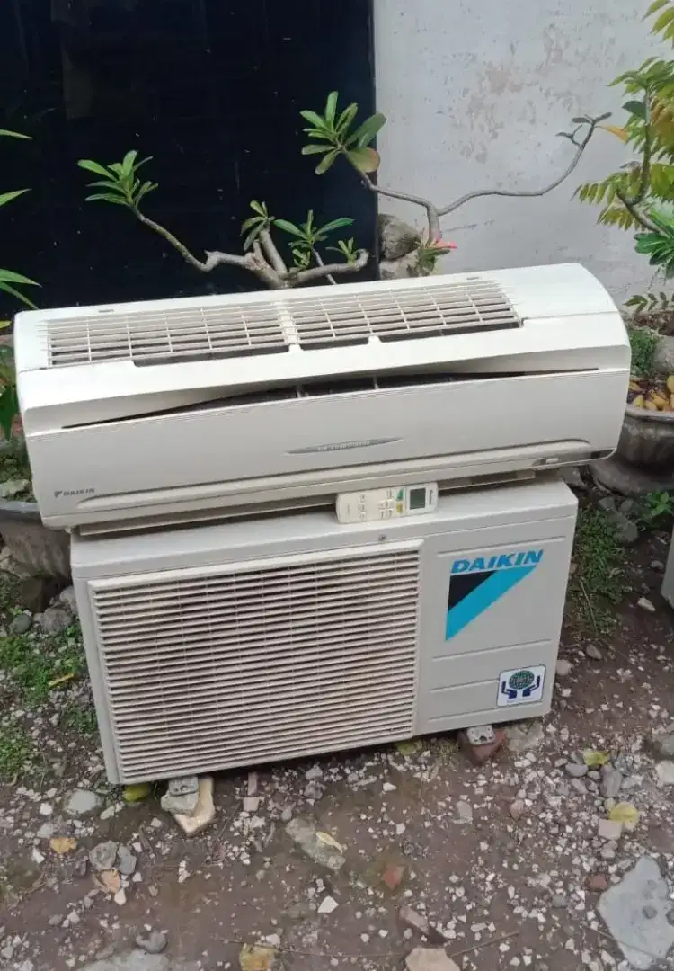 Jual AC Daikin Thailand 1/2 pk R32 ori