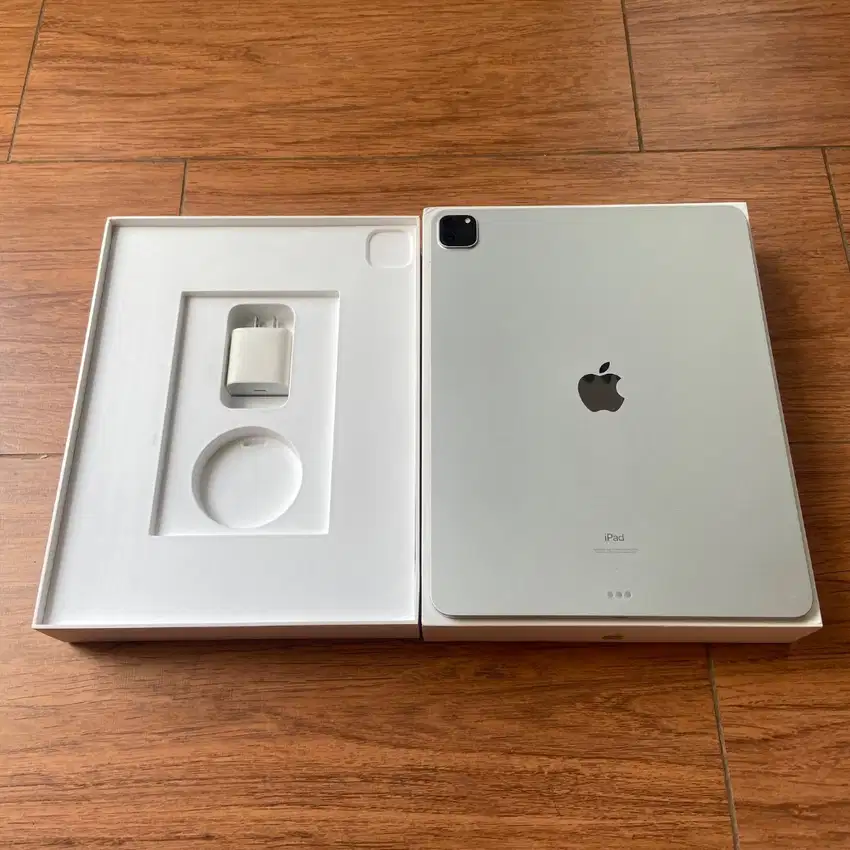 #602 iPad Pro M1 12,9 inch MHNJ3 SILVER 256GB WIFI