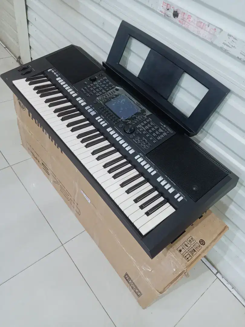 Keyboard Yamaha PSR S 750 muluus