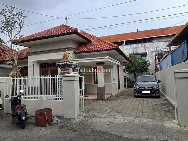 AMR-007.TMI | Rumah Sewa 3 Bedrooms Pemogan Denpasar Selatan