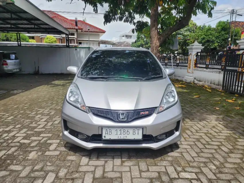 Honda Jazz Rs metik 2011