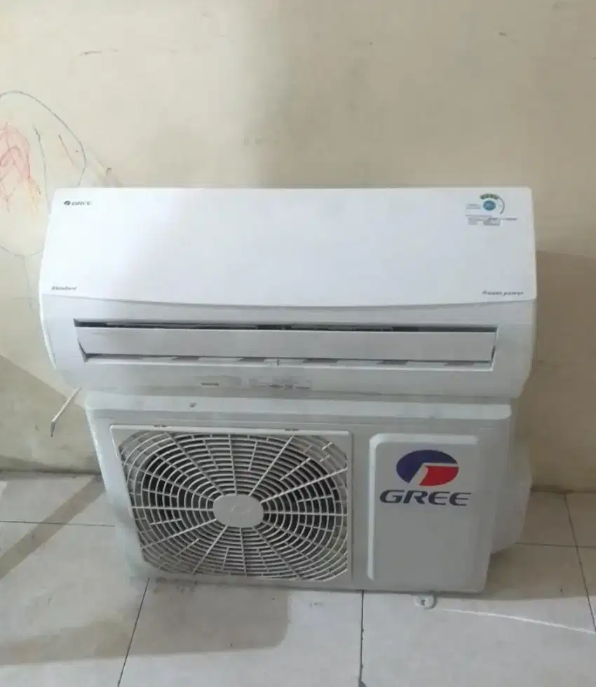 Jual AC Gree 1/2pk ori normal