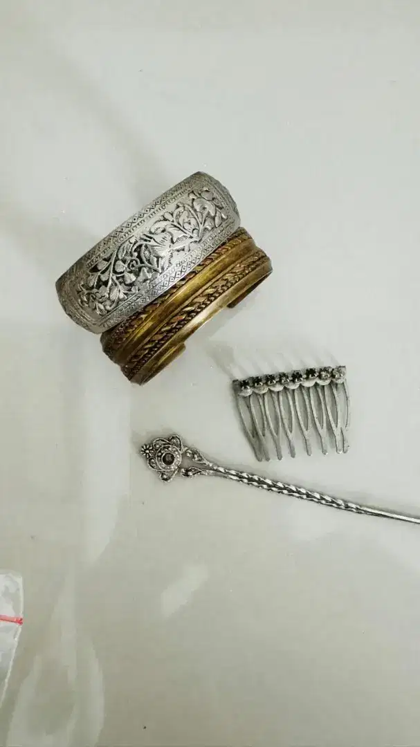 Gelang kuningan dan tembaga