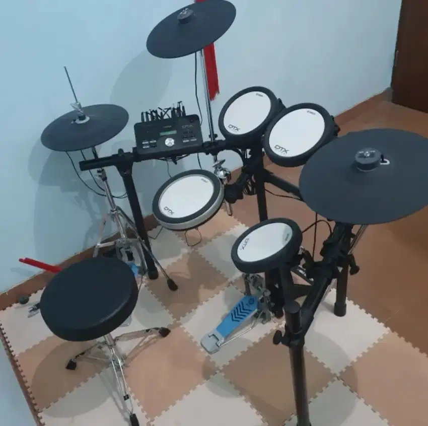 Drum Elektrik Yamaha DTX562K + Pedal & Headphone Yamaha