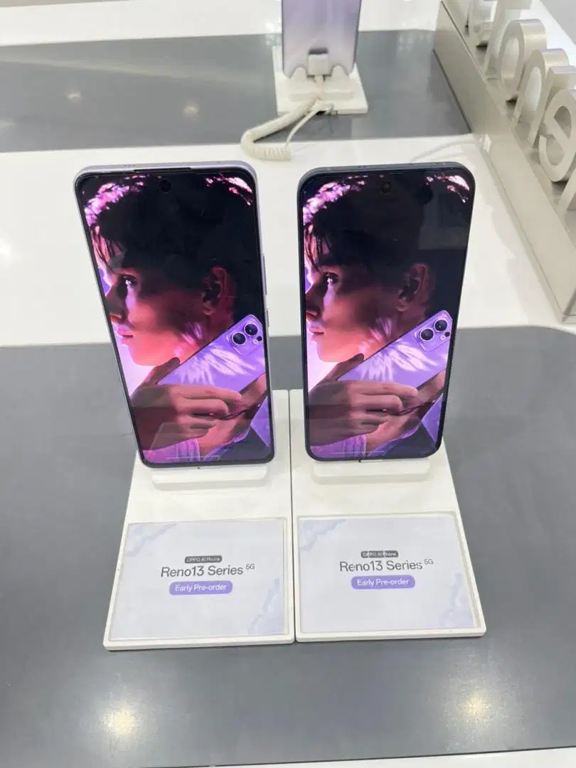 Oppo Reno 13 5G