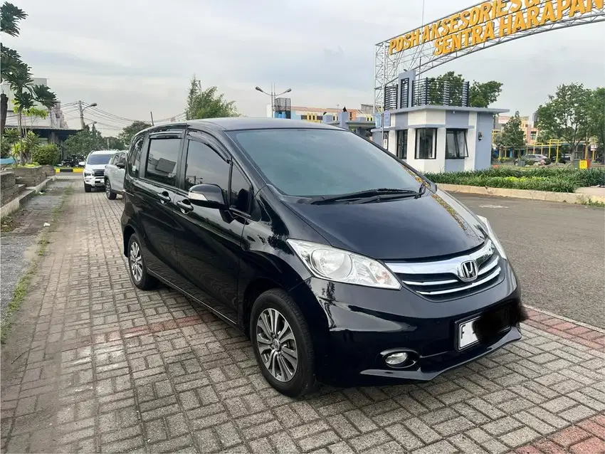 Honda freed psd 2014 automatic