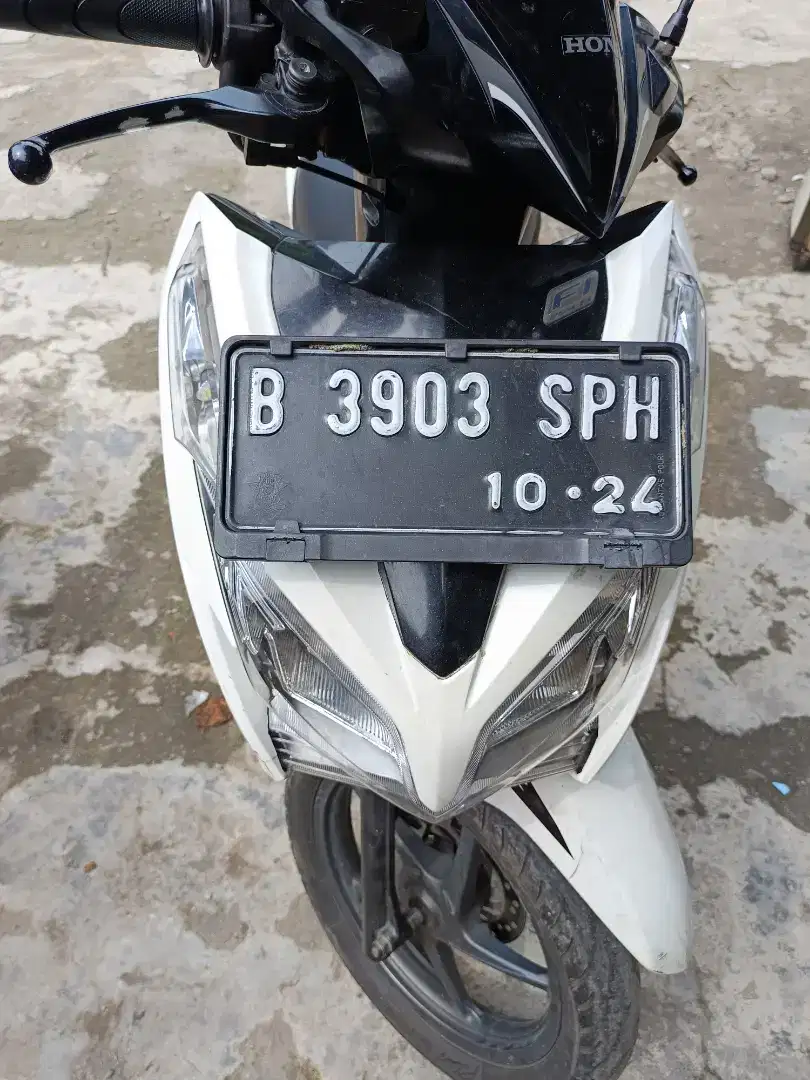 Dijual Honda vario 125 tahun 2014 B DKI Jakarta selatan