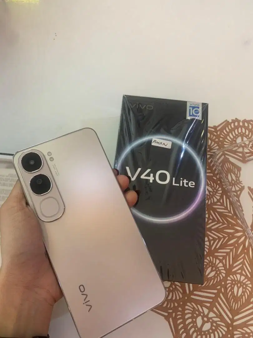 Vivo V40 lite 4 G 8/128GB