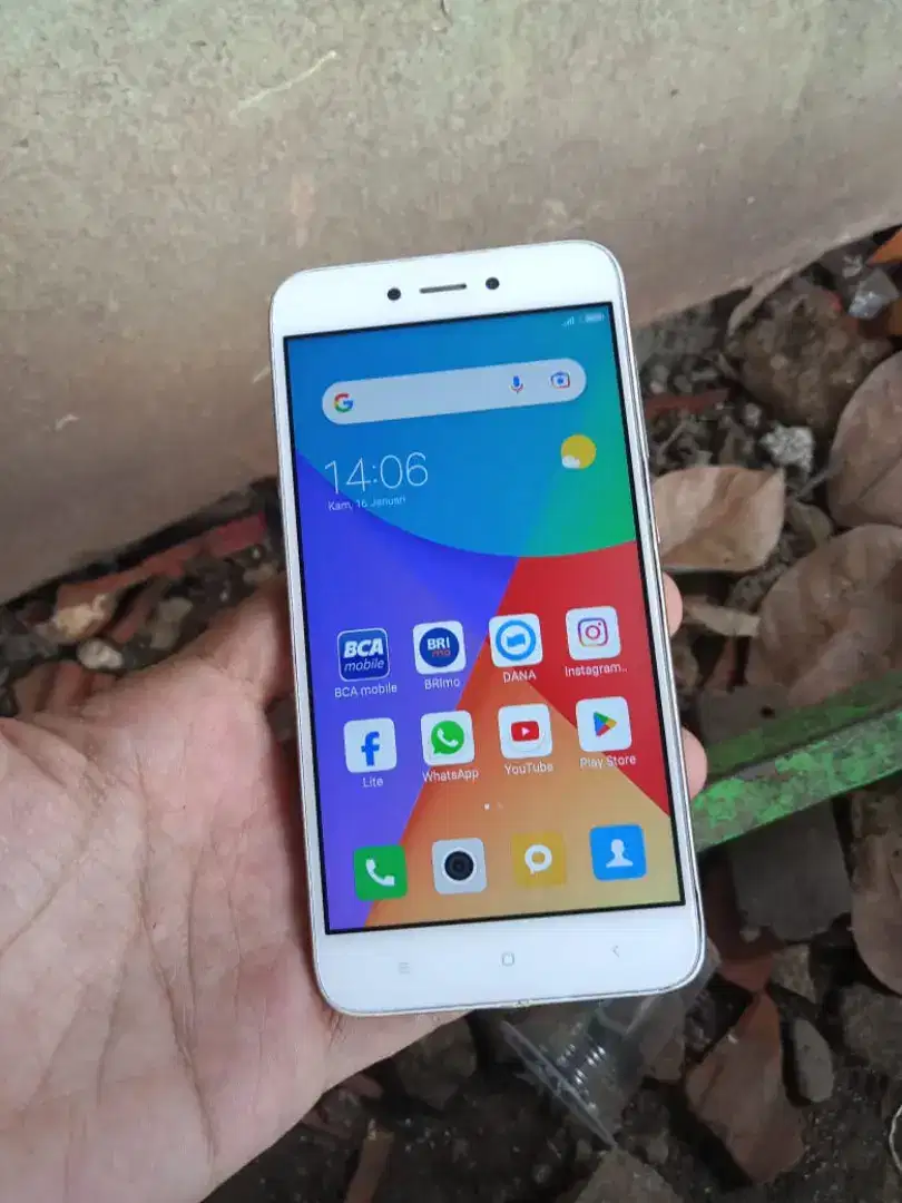 Xiomi redmi 5A gold