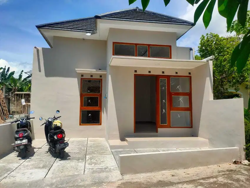 DIJUAL RUMAH BARU DI BANTUL TYPE 55 BARAT POLRES BANTUL JK13113