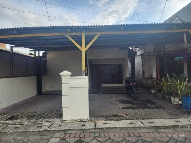 Dijual Rumah Lokasi Strategis di Jl.kapt Darmo Sugondo Gg Ii, Gresik