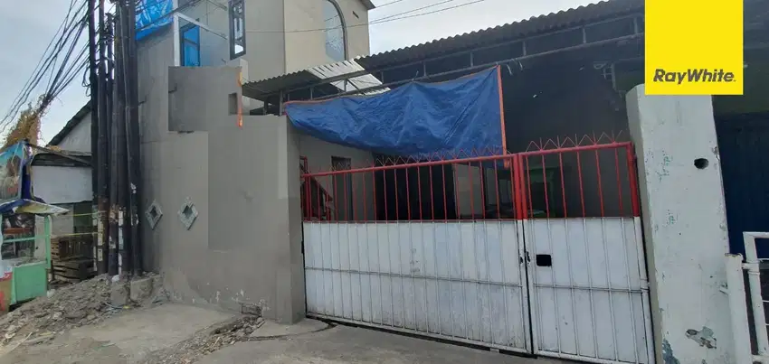 Dijual Rumah 2 lantai di Nol Jalan Banyu Urip Surabaya