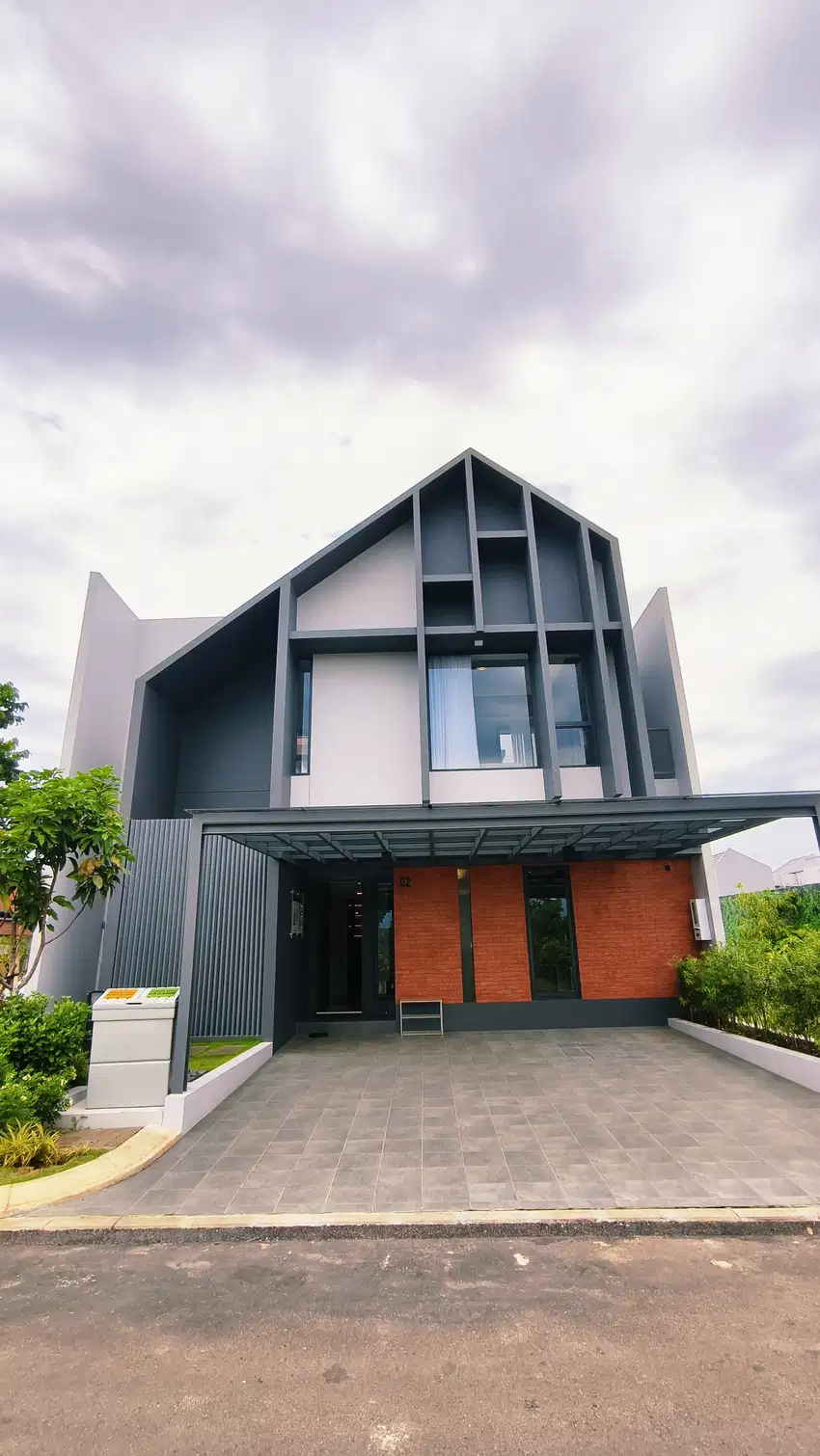 Rumah Mewah Dalam Cluster Dengan Fasilitas Mewah Dekat Mall Summarecon