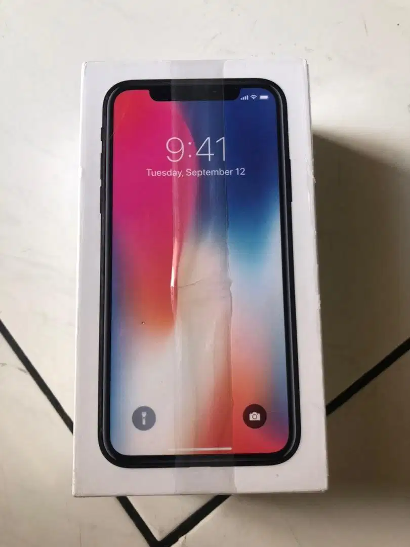 IPhone X 64GB Black Ex Garansi Resmi Indonesia (IBOX)