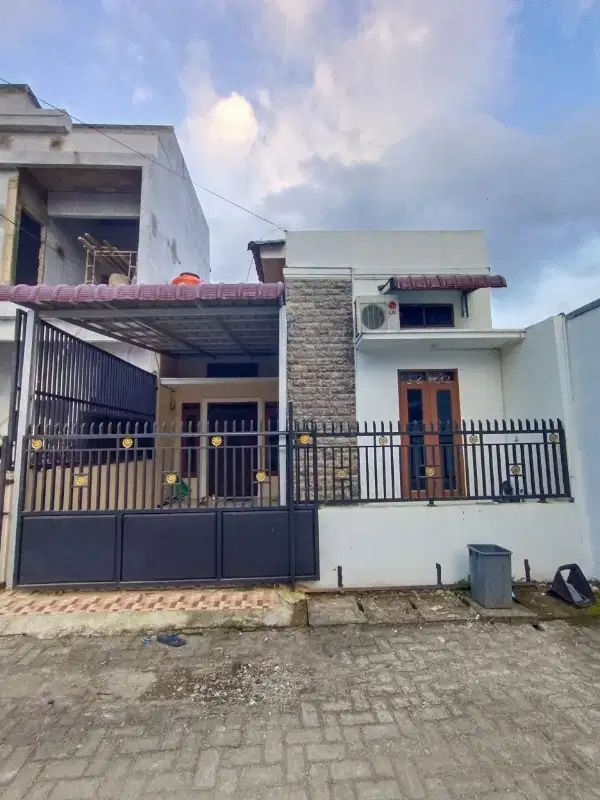 RUMAH READY SIAP HUNI JL B TEROMPET P BULAN