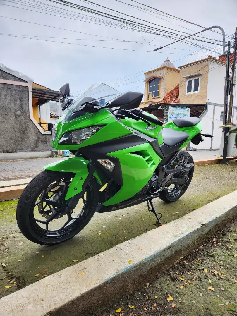 Ninja 250 fi 2015 low KM