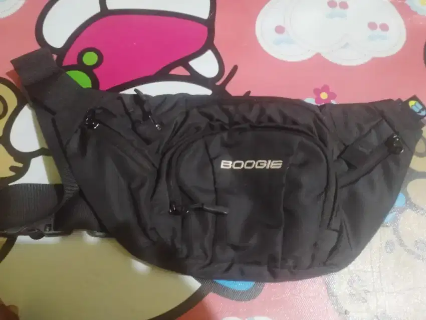 Dijual tas selempang bogiee kondisi msh bagus