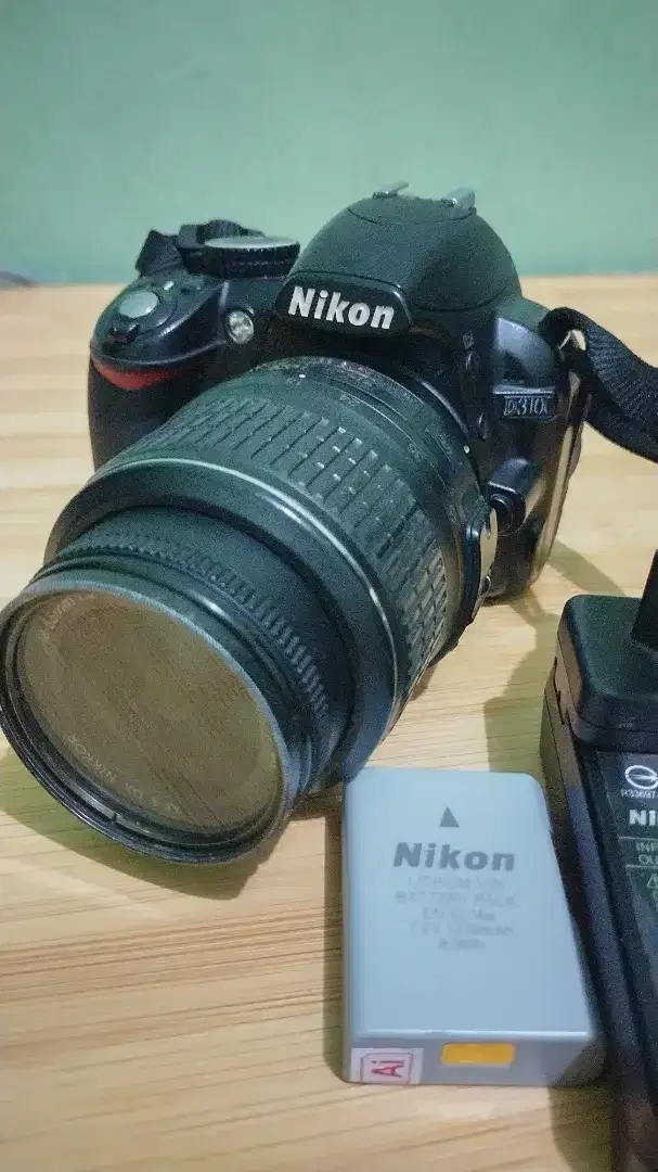 Kamera dslr Nikon D3100 dan lensa