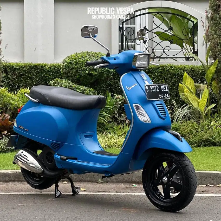 Vespa S 150 3V TH 2013 WARNA BIIRU DOFF VERY GOOD CONDITION.