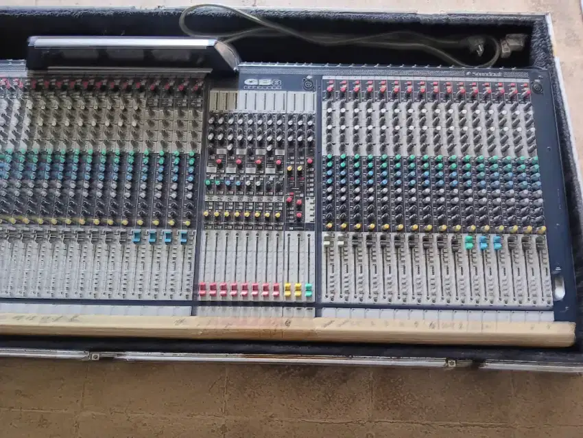 Mixer Soundcraft Gb8-48Live