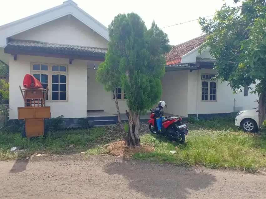 Rumah Hunian atau Instansi Sangat Luas di Tengah Kota