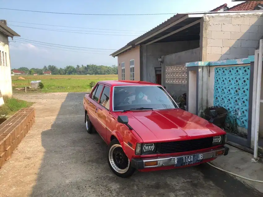 Dijual toyota dx 81