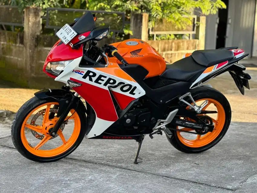 Honda cbr 150 2015 km 25 rbuan ab