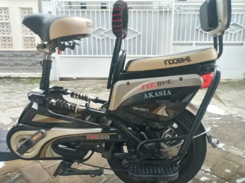 SEPEDA LISTRIK INDOBIKE AKASIA