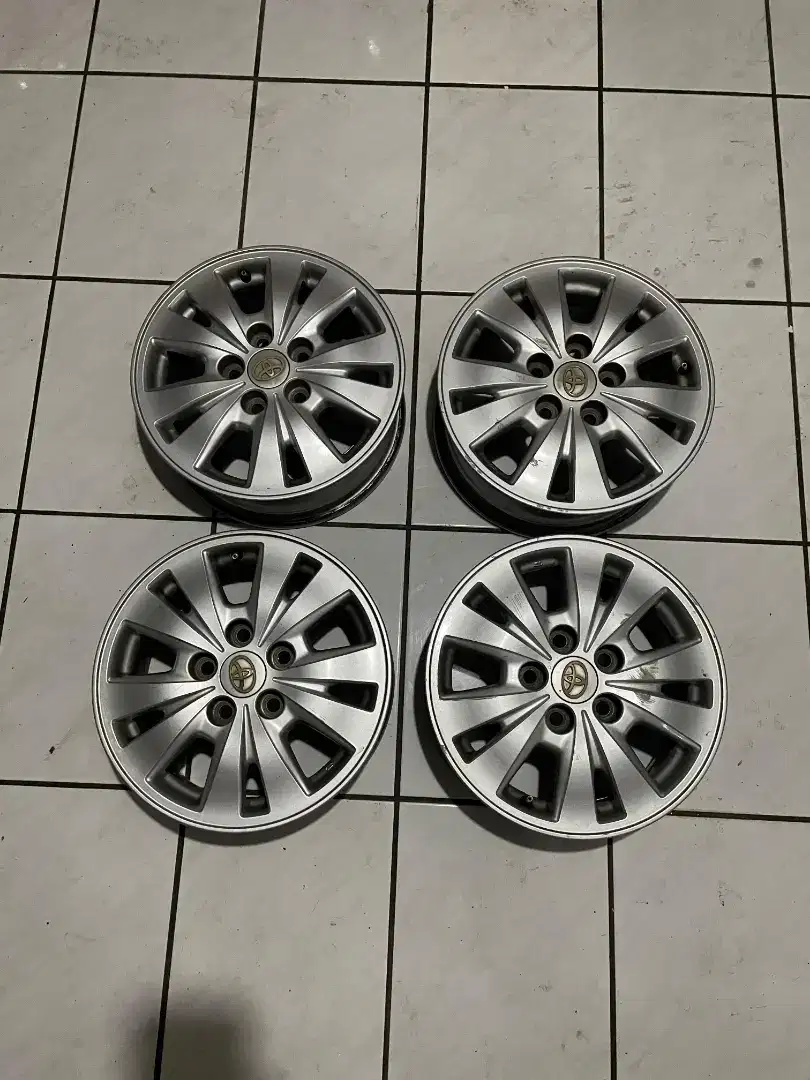 Velg oem toyota innova