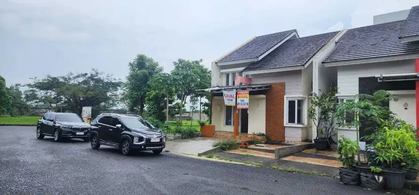 DIUAL RUMAH SIAP HUNI DI GRAND WISATA BEKASI