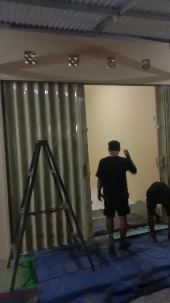 Teknisi pasangan baru rolling door di jakarta