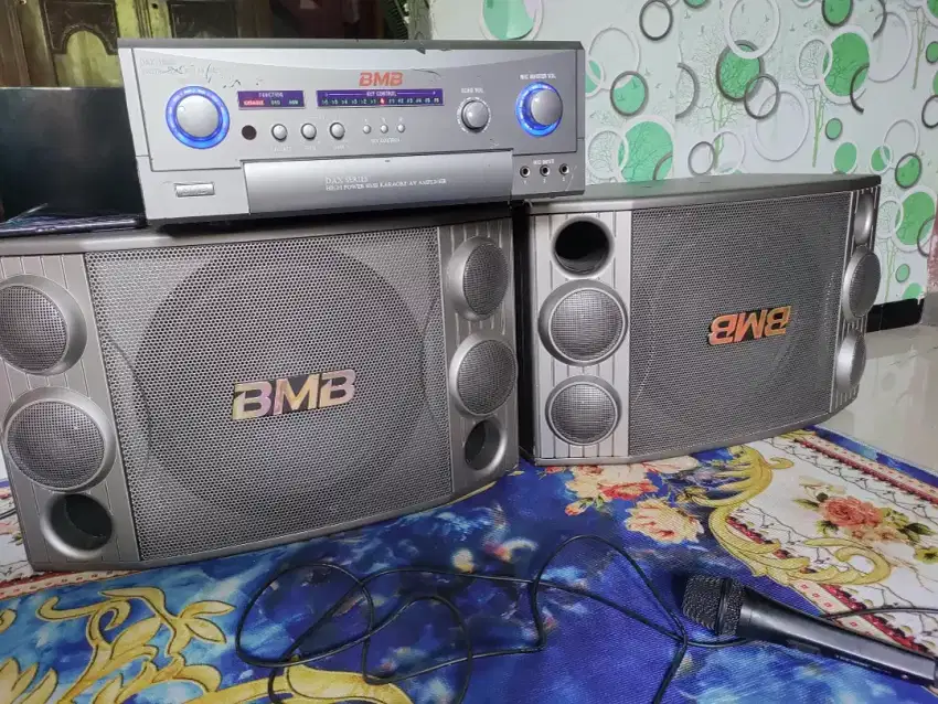 Salon BMB 12 inc dan amplifier DAX 1000